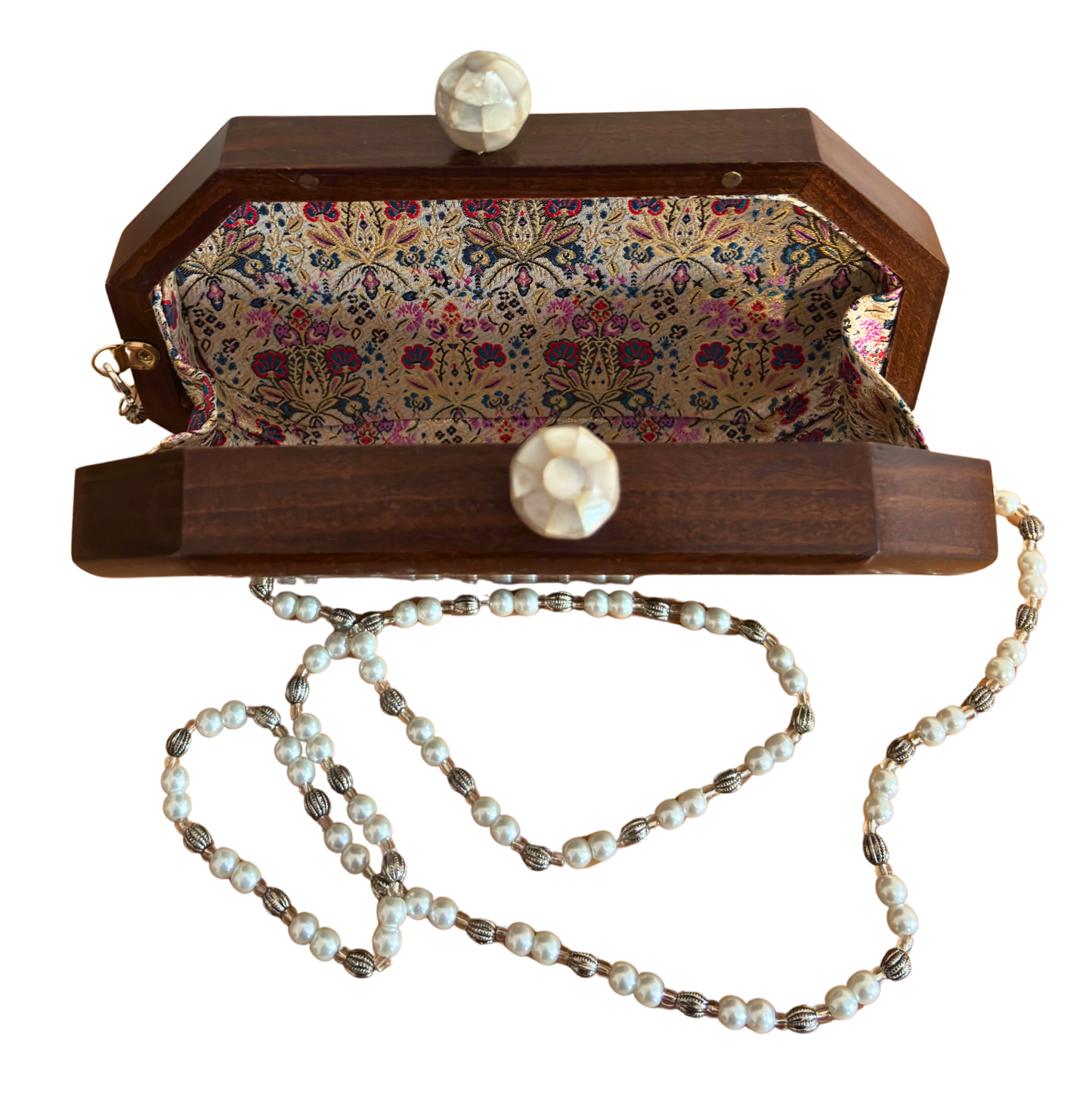 Das Flüstern der Rosen – Handgefertigte Damaszener Clutch aus Nussbaumholz mit Perlmuttrosen & Perlenkette