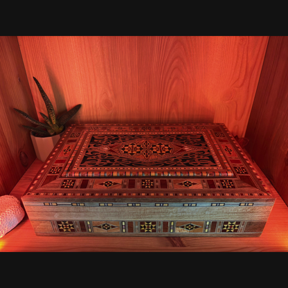 Scatola Damascena per Gioielli e Ricordi – Eleganza Artigianale