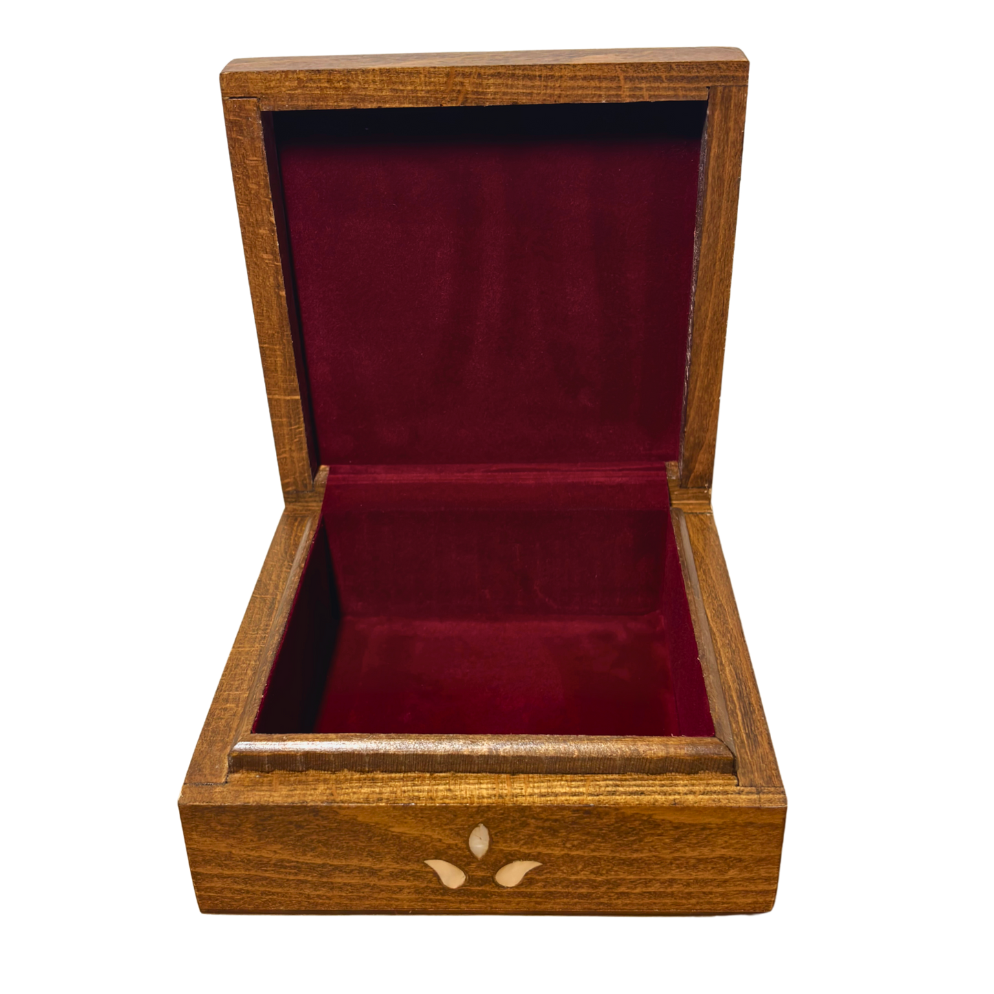 صندوق دمشقي فاخر – تطعيم بالصدف وبراعة المشغل العربي