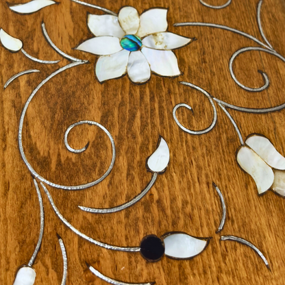 El Yapımı Şam Lüks Kutusu – Sedef & Kadife Zarafeti