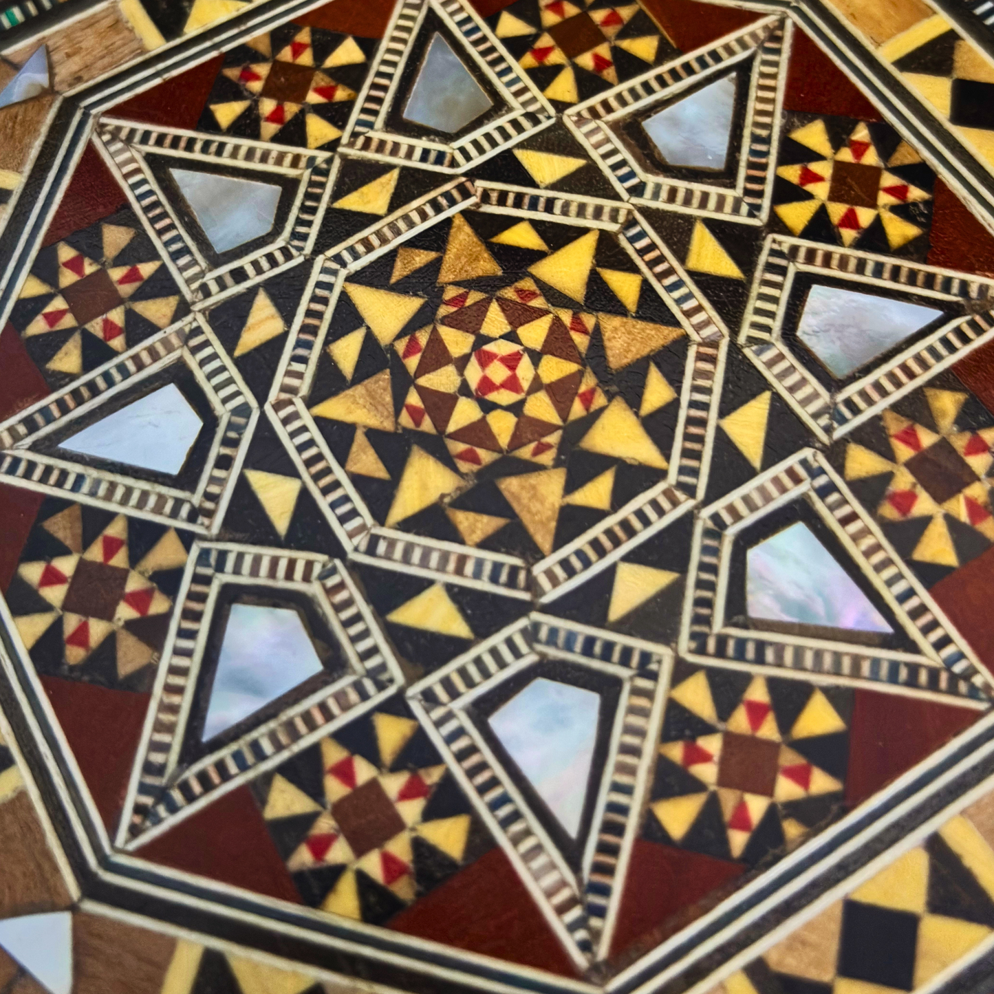 Petite Damascene Mosaic Box – Mother of Pearl & Velvet