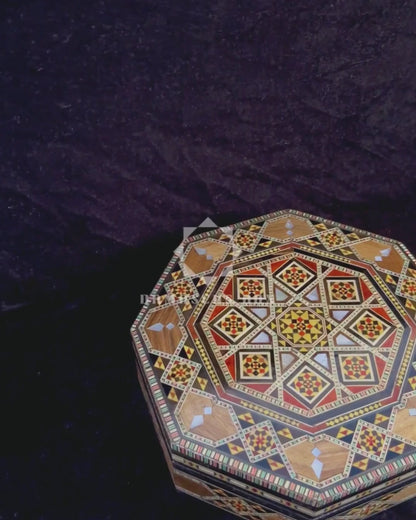Handgefertigte Mosaik-Schatulle aus Damaskus – Perlmutt & Samt